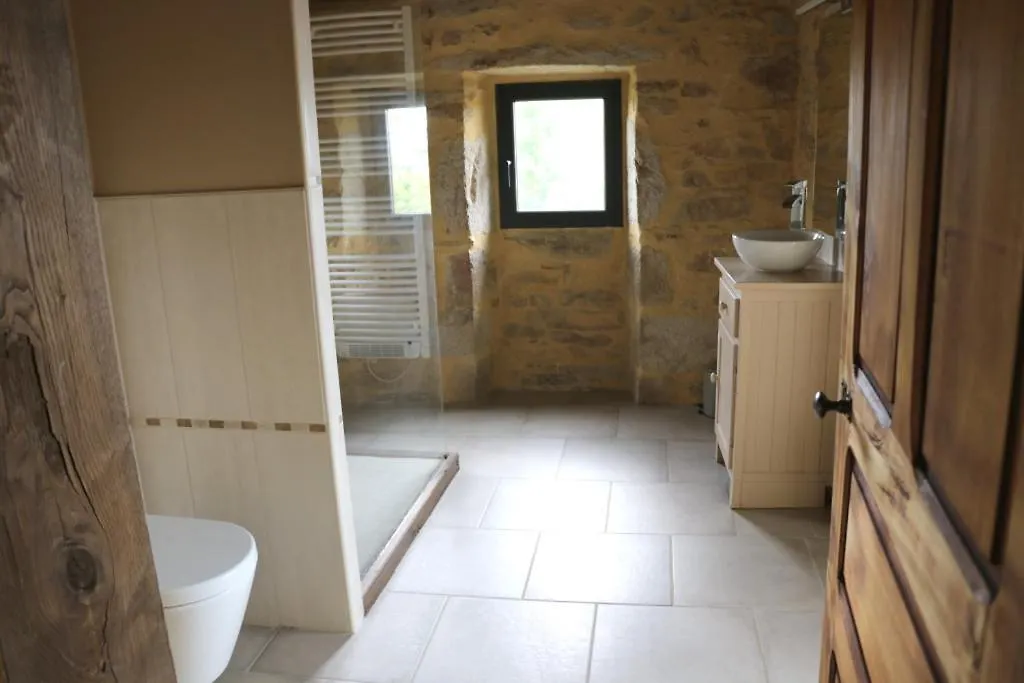 Chambre Spacieuse Dans Maison De Caractere, Au Calme, Avec Belle Vue Saint-Cirgues  Bed and Breakfast