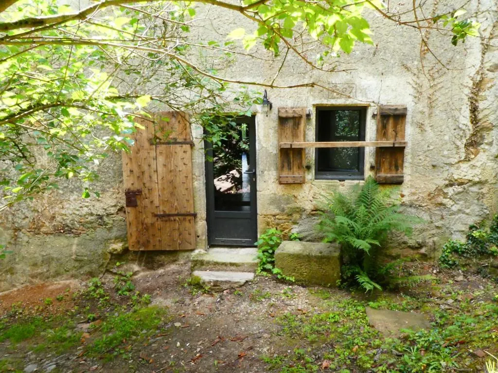 Bed & Breakfast Chambre Spacieuse Dans Maison De Caractere, Au Calme, Avec Belle Vue Saint-Cirgues