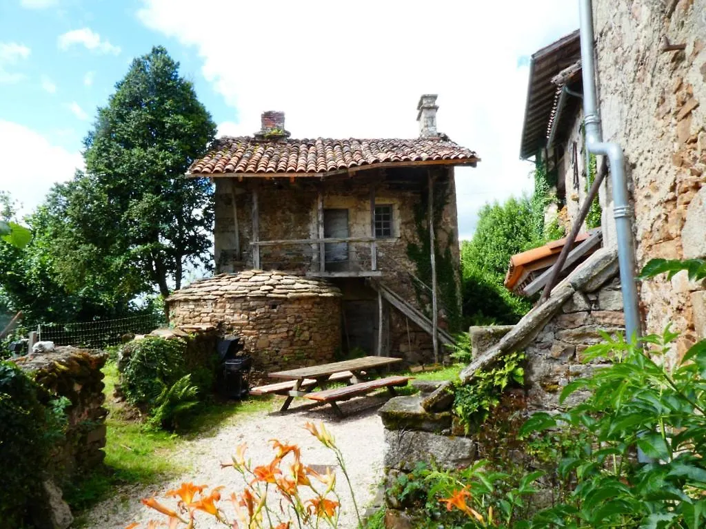 Chambre Spacieuse Dans Maison De Caractere, Au Calme, Avec Belle Vue Saint-Cirgues  0*, Saint-Cirgues (Lot)